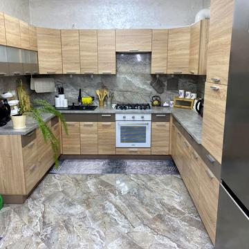 Лева Ревуцького вул., 15