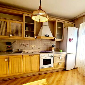 Оренда 2-х кім на  Котельникова м.Житомирська Святошин