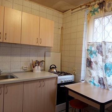 Академіка Павлова вул., 132