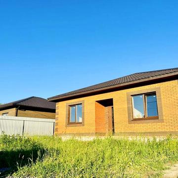 Окремий будинок у новому котеджному містечку