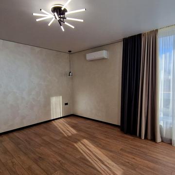 Слави Стецько вул., 8