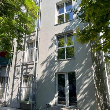 Продам квартиру-студию с ремонтом в новом доме ЖК Золотые столбы