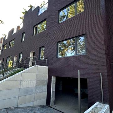 Києво-Мироцька вул.