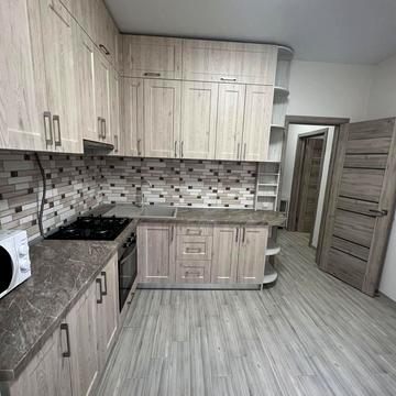 Симона Петлюри вул., 9а