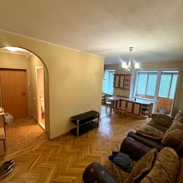 Джона Маккейна вул. (Івана Кудрі), 16-А