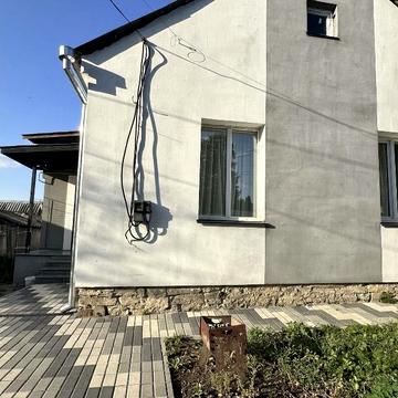 Чорновола вул., 57