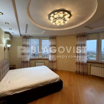 Продаж квартири вул. Пчілки Олени, 2, 4кімн., 139кв.м