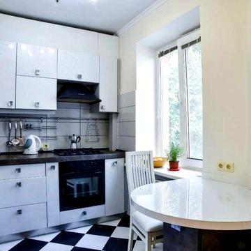 Квартира з ремонтом Палац Україна