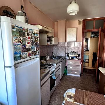 Івана Миколайчука вул., 32