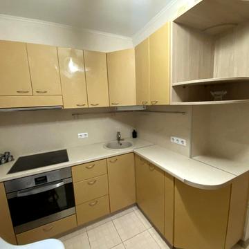 Левка Лукяненка вул. (Маршала Тимошенка), 33