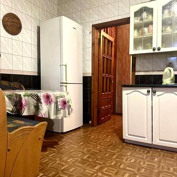 Аренда 4-х сталинка р-н Пруды ул Зинчевского, 6, 3/4