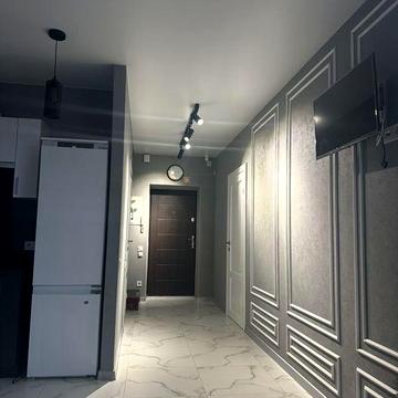 Двухуровневая евро-двушка с террасой  стиль, свет и вид на озеро ЖК Gastomel Residence