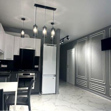 Двухуровневая евро-двушка с террасой  стиль, свет и вид на озеро ЖК Gastomel Residence