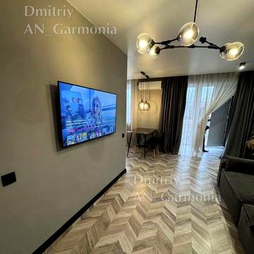 2-к Подол, Свет не отключают