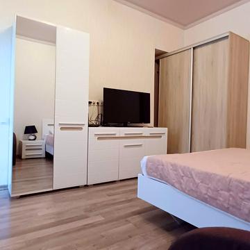 Мала Арнаутська вул., 5