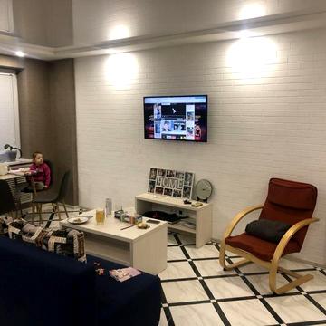 Сдам 2-кмн студия! В 3 минутах ходьбы от метро!