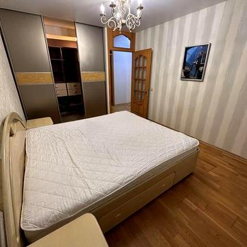 Реальная 3-ка на Алексеевке, Людвига Свободы 46, метри Победа 3 мин