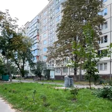 Жмеринська вул., 24