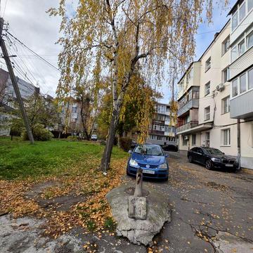 Увага ! Продам 1 кімнатну квартиру в центрі міста .