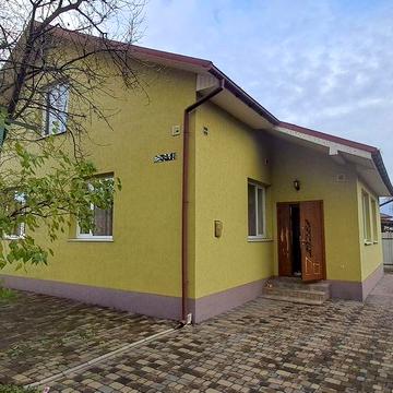 Будинок з гарним ремонтом та меблями в м.Калуш _vv