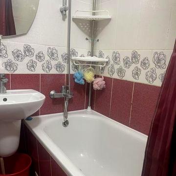 Сдам квартиру чистая . меблирована.