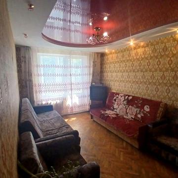 Продам 2 кімнатну квартиру. Новомиколаївка 4/5 поверх