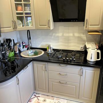 Євгена Коновальця вул. (Щорса), 37