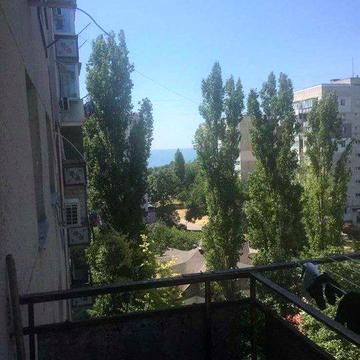 Продам 2 ком. кв рядом с морем. Без комиссии!