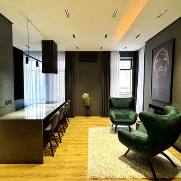 Костельна вул., 6