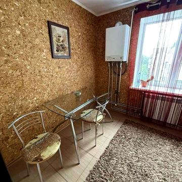 Квартира 4х кімнатна з ремонтом і