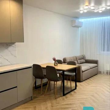 Всеволода Змієнка вул., 34/21