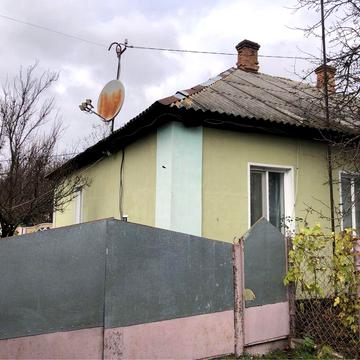 Продається половина будинку біля ЖД вокзалу