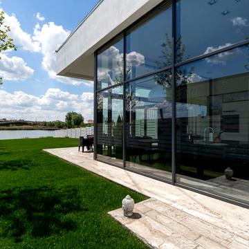 Вишнева вул.