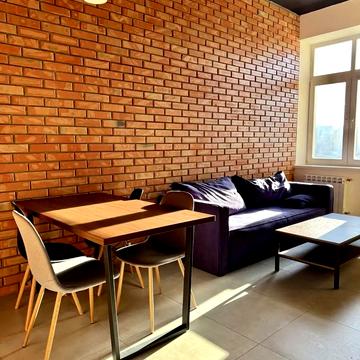 Протасів Яр вул., 8