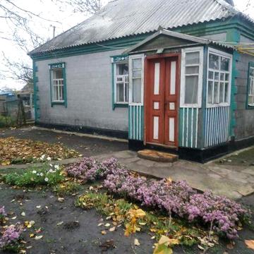 Продам будинок в Сахновщині біля стадіону, підходить під бізнес