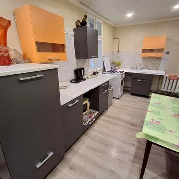 Здається 2 км кв Р-н Центр  зуп."Зелений ринок"