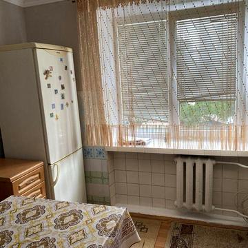 2-х кім. квартира (вул. Бульвар Героїв Крут) довгострокова оренда