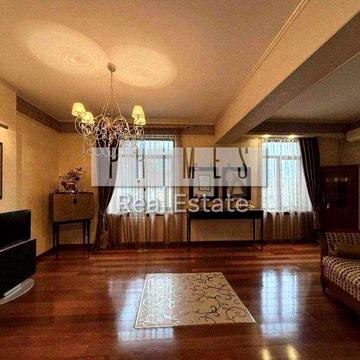 Продаж 5к квартири, вул. Андрія Верхогляда, 10, Печерський район