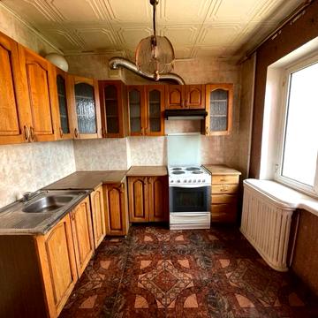 Євгена Чикаленка вул., 50/3