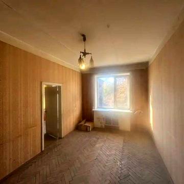 Продам 2-х кімнатну квартиру на Тітова площею 43 кв.