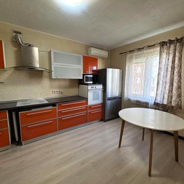 Урлівська, 19