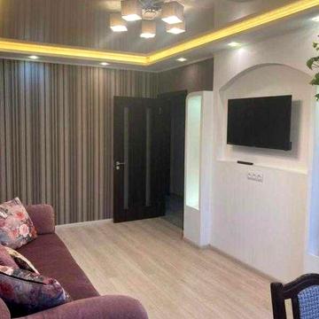 Срочно продам 3к кв Новые дома Метро Дворец спорта. 2й\5ти