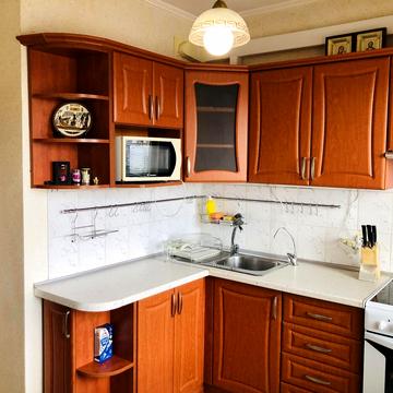 Героїв Дніпра вул., 22