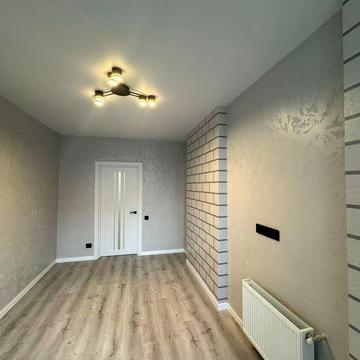 Продаж 2 кімнатної квартири з ремонтом на Трускавецькій.