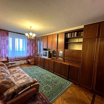 Продаж 3-кімнатної квартири по вулиці Нарбутівська