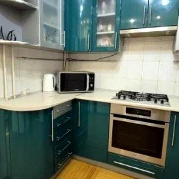 вул.П.Корнелюка, 11