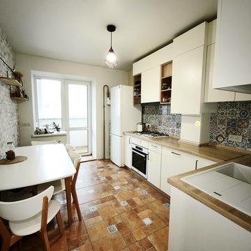 Лесі Українки бульв., 8