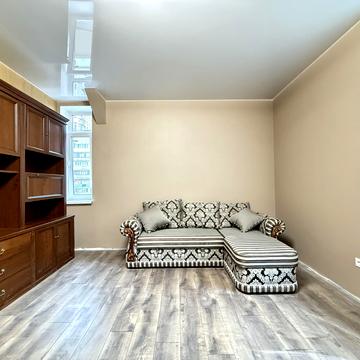 Василя Тютюнника вул. (Анрі Барбюса), 13