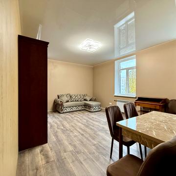 Василя Тютюнника вул. (Анрі Барбюса), 13