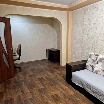 Сдам свою однокімнатну квартиру Гв. Широнінців 11 - В